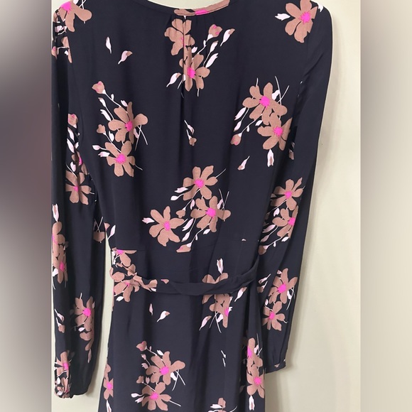 Boden Mara Dress in Black Bramble Floral Pink Tie Waist Size 4 Knee Length - Picture 3 of 10